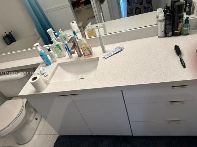 For Rent: $2,175 (2 beds, 1 baths, 922 Square Feet)