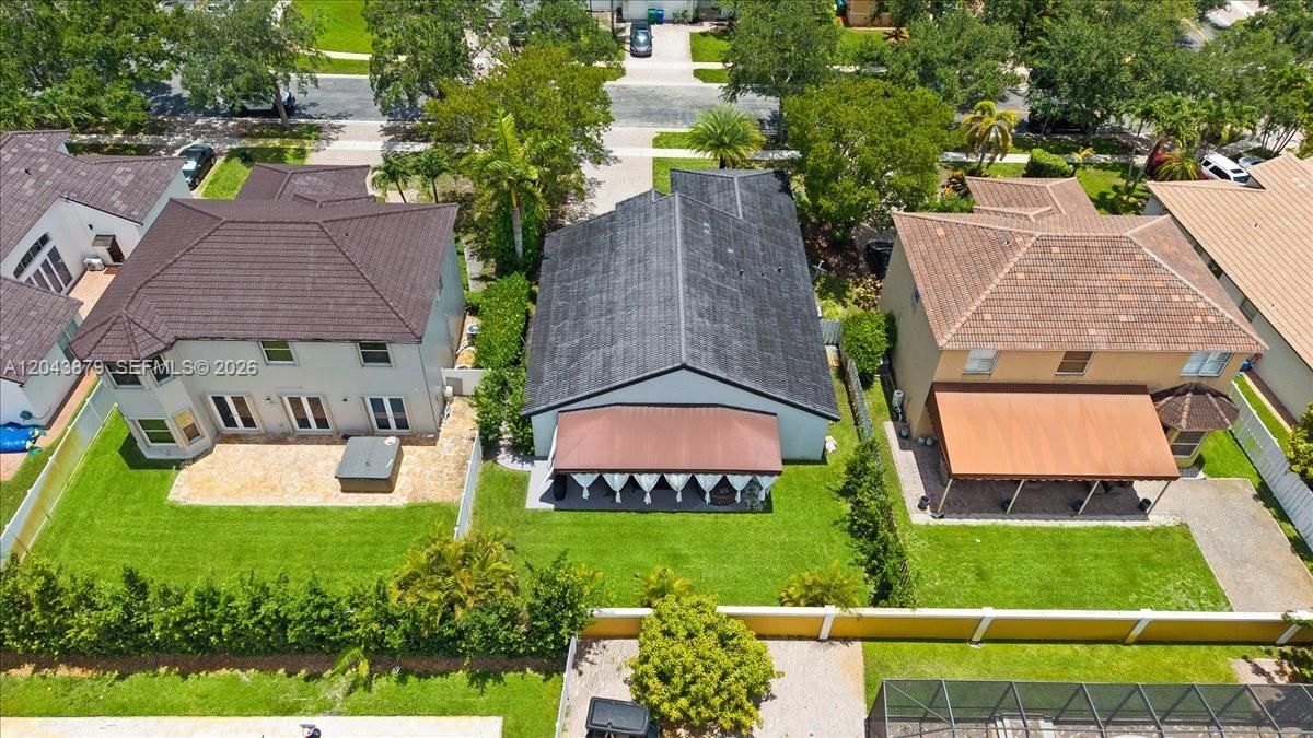 На продажу: $760,000 (3 спален, 2 ванн, 1996 Квадратных фут)