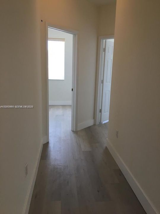 For Rent: $2,750 (4 beds, 2 baths, 1728 Square Feet)