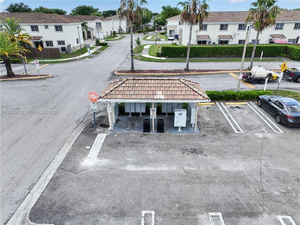 For Sale: $370,000 (5 beds, 2 baths, 1861 Square Feet)