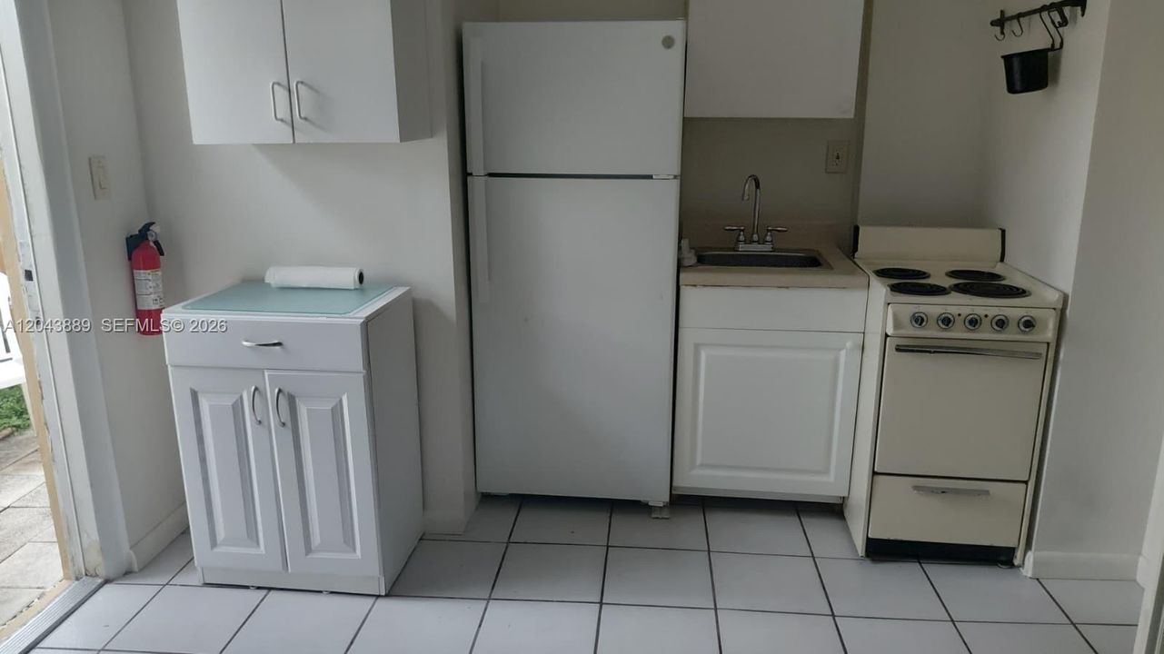 En Renta: $1,390 (0 camas, 1 baños, 1718 Pies cuadrados)