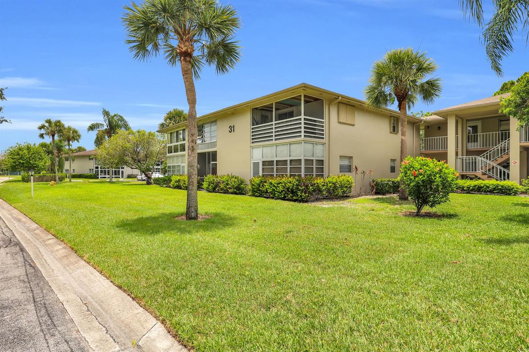 31 LAKE VISTA TRL APT 205