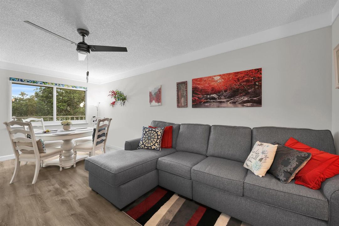 31 LAKE VISTA TRL APT 205