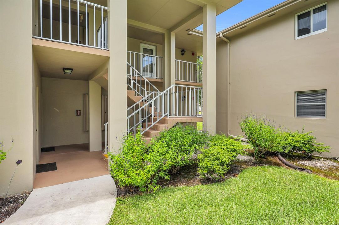 31 LAKE VISTA TRL APT 205