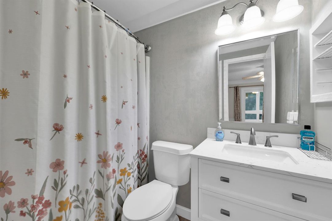 31 LAKE VISTA TRL APT 205