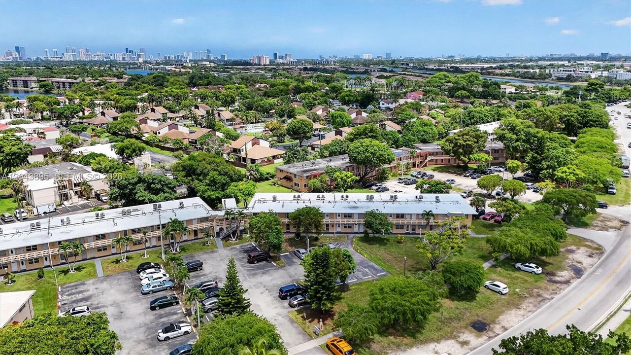En Venta: $99,900 (1 camas, 1 baños, 692 Pies cuadrados)