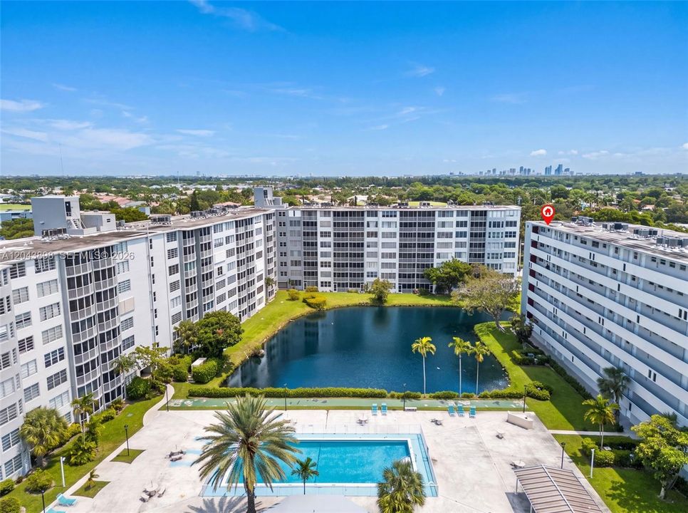 For Rent: $2,595 (2 beds, 2 baths, 1315 Square Feet)