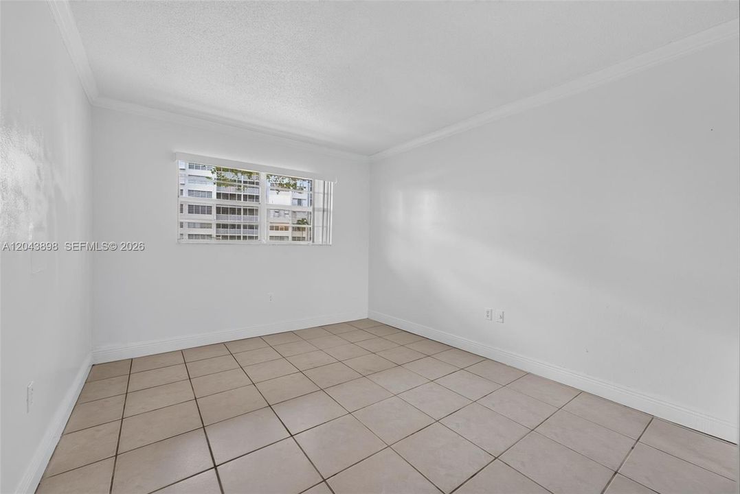 For Rent: $2,595 (2 beds, 2 baths, 1315 Square Feet)