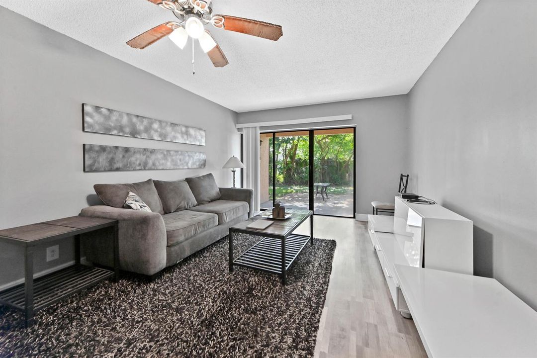 17 Living room 01