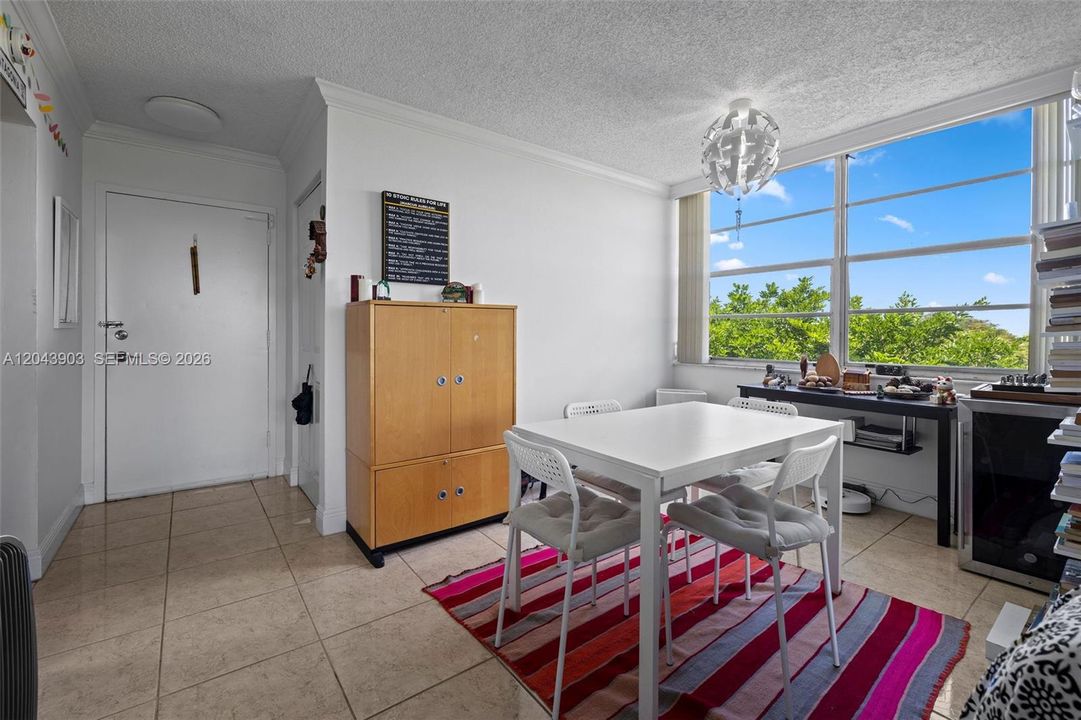 В аренду: $2,500 (2 спален, 2 ванн, 1253 Квадратных фут)