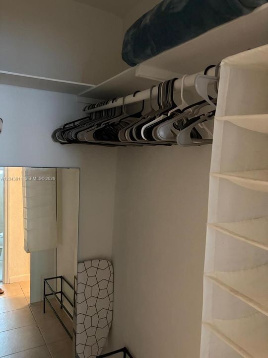 В аренду: $1,800 (0 спален, 1 ванн, 416 Квадратных фут)