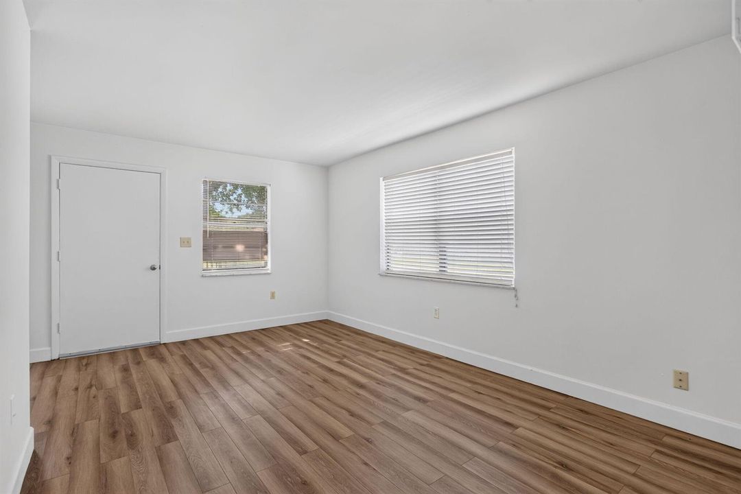 11-web-or-mls-2141-1011
