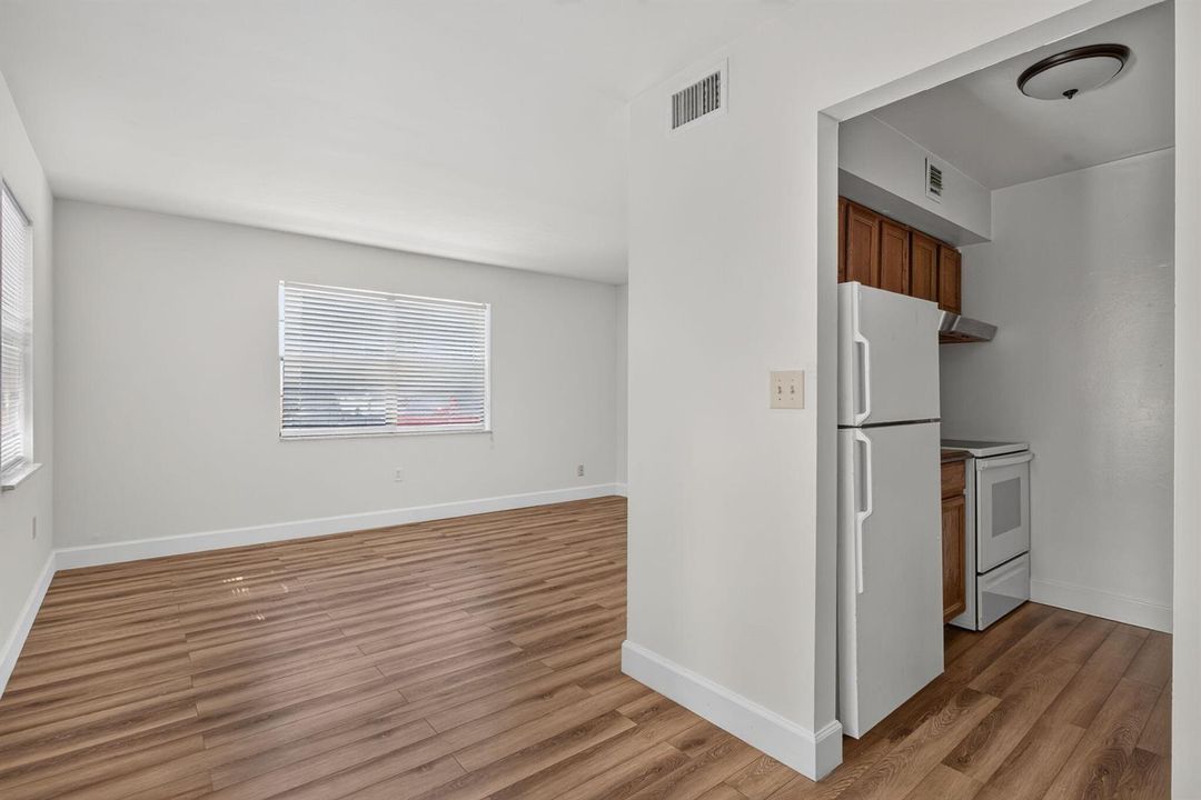 12-web-or-mls-2141-1016