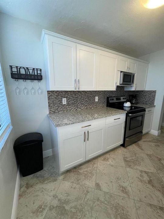 955 Dotterel - Kitchen