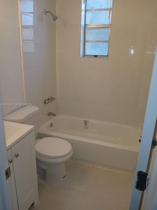 En Renta: $1,600 (1 camas, 1 baños, 9877 Pies cuadrados)
