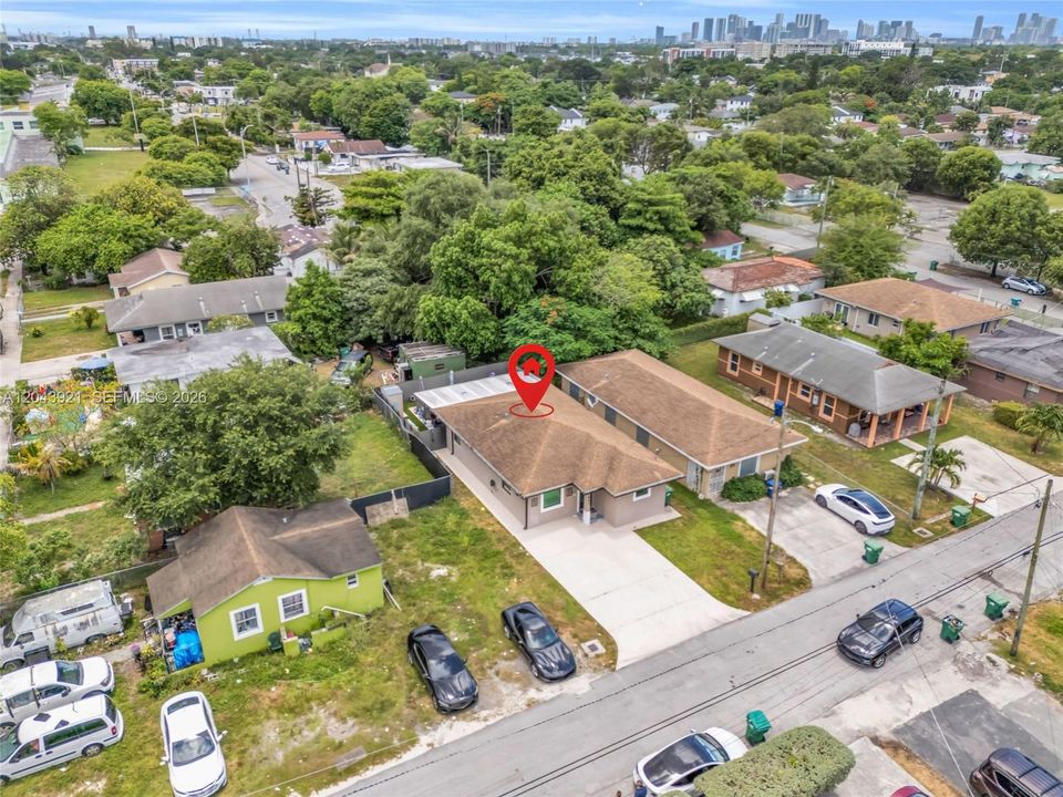For Sale: $525,000 (3 beds, 2 baths, 1122 Square Feet)