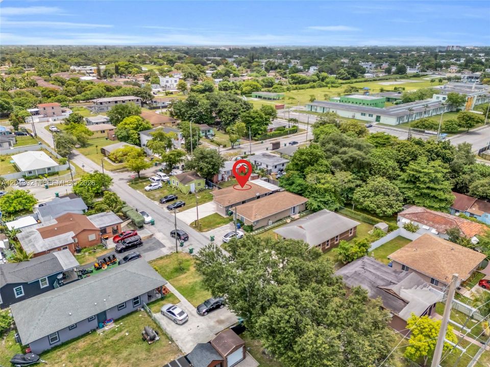 For Sale: $525,000 (3 beds, 2 baths, 1122 Square Feet)