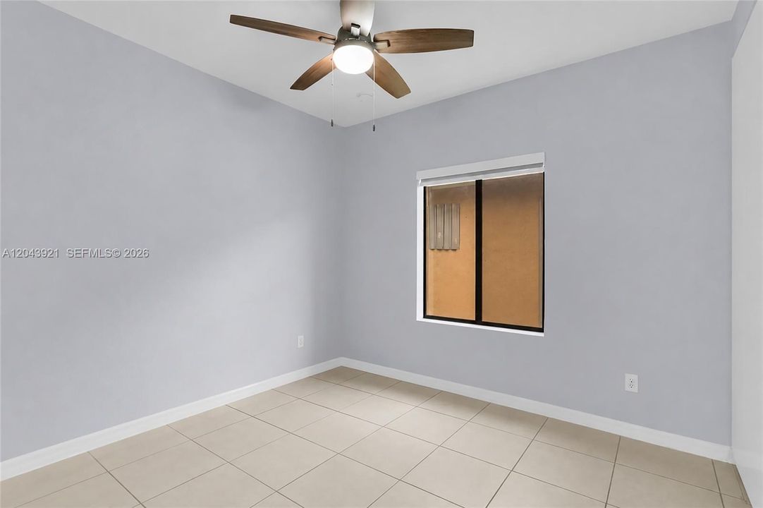 For Sale: $525,000 (3 beds, 2 baths, 1122 Square Feet)
