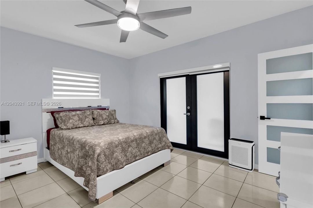 For Sale: $525,000 (3 beds, 2 baths, 1122 Square Feet)