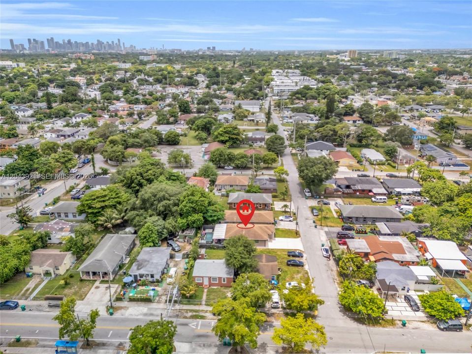 For Sale: $525,000 (3 beds, 2 baths, 1122 Square Feet)