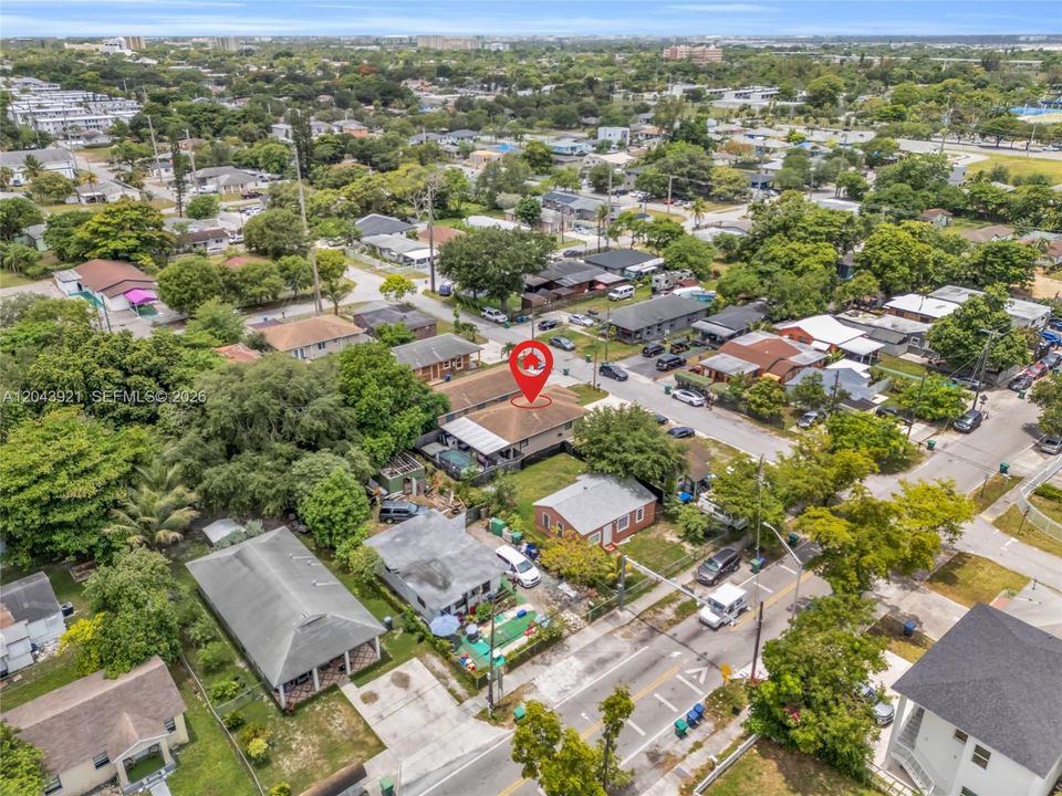 For Sale: $525,000 (3 beds, 2 baths, 1122 Square Feet)