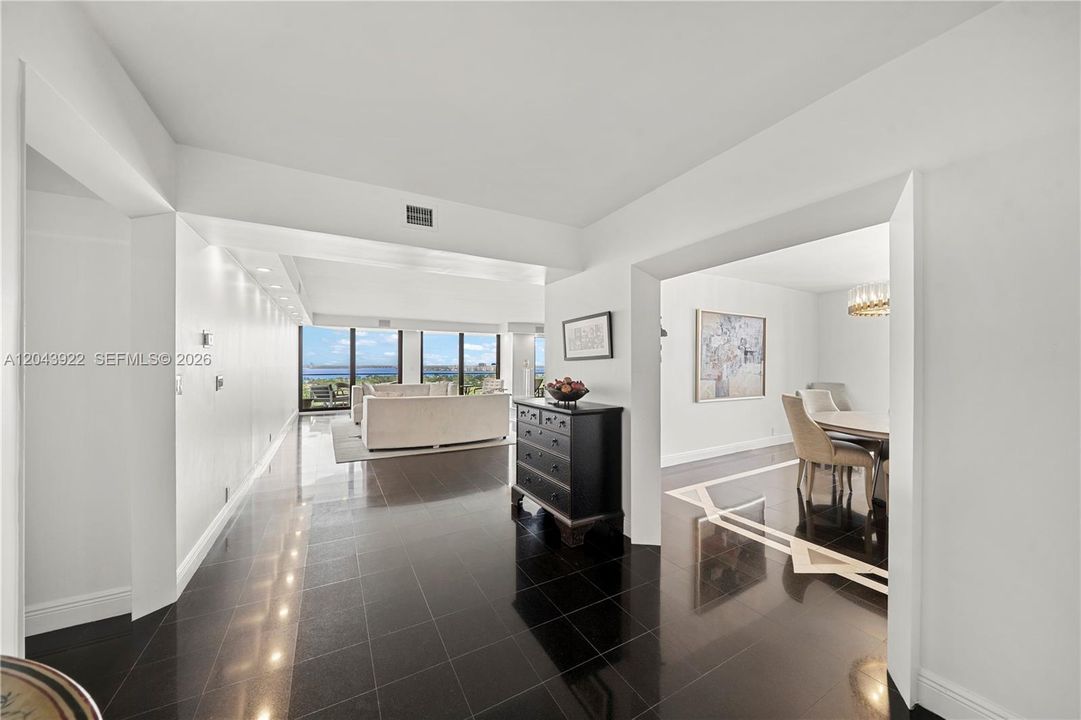 For Sale: $1,799,000 (2 beds, 2 baths, 2827 Square Feet)