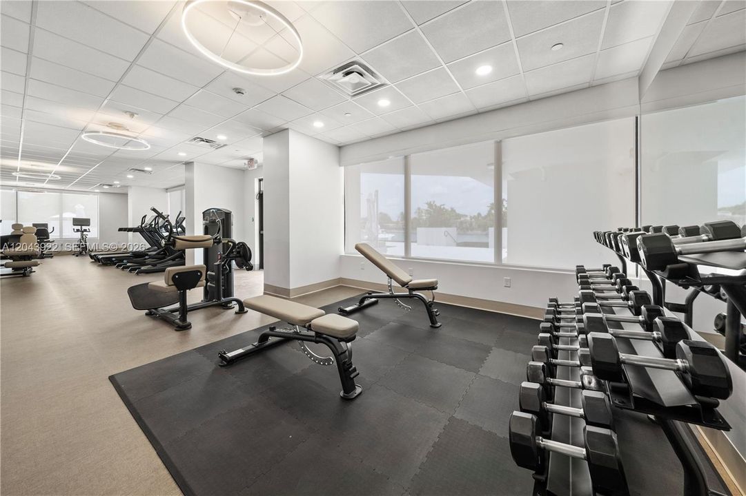 For Sale: $1,799,000 (2 beds, 2 baths, 2827 Square Feet)