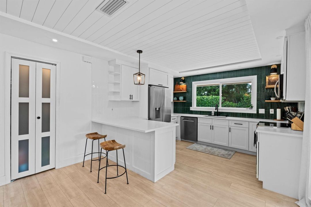 19-web-or-mls-A7407519
