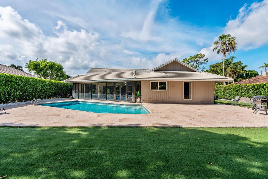 52-web-or-mls-A7407598