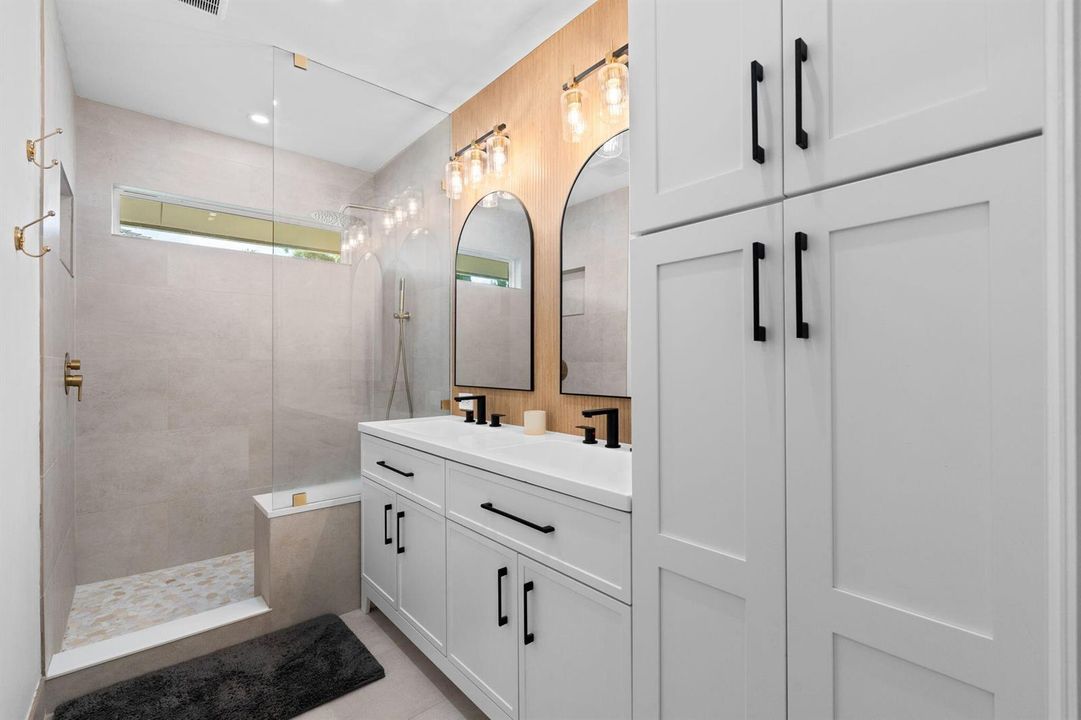 33-web-or-mls-A7407480