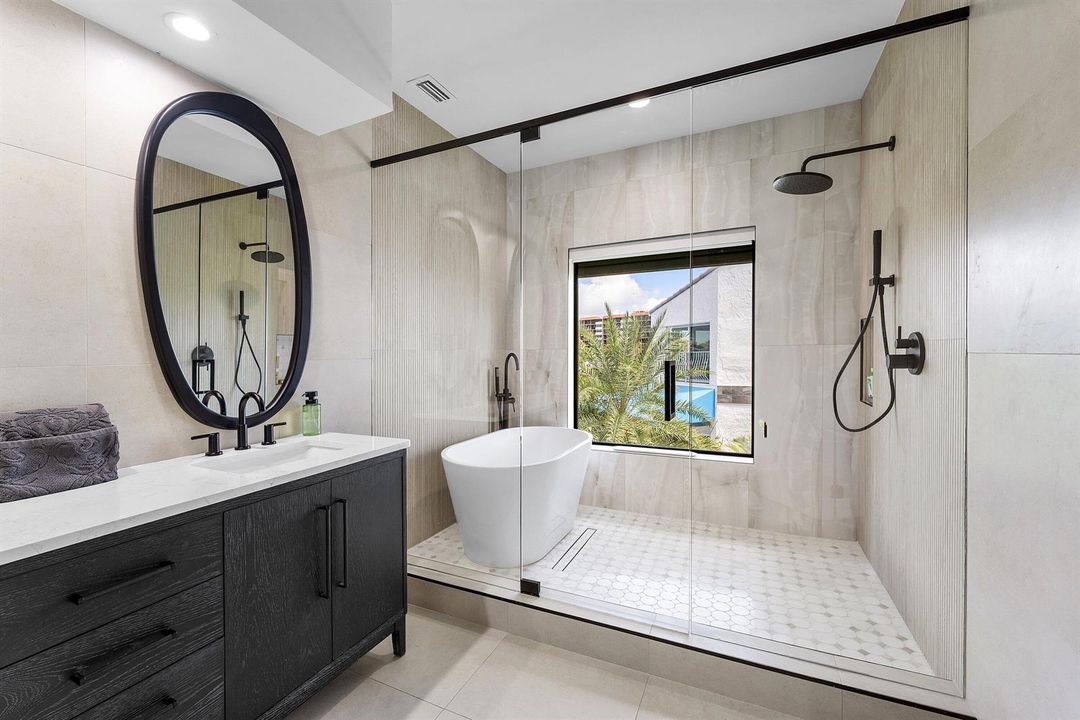 022-1102HighlandBeachDrive-2W-HighlandBe