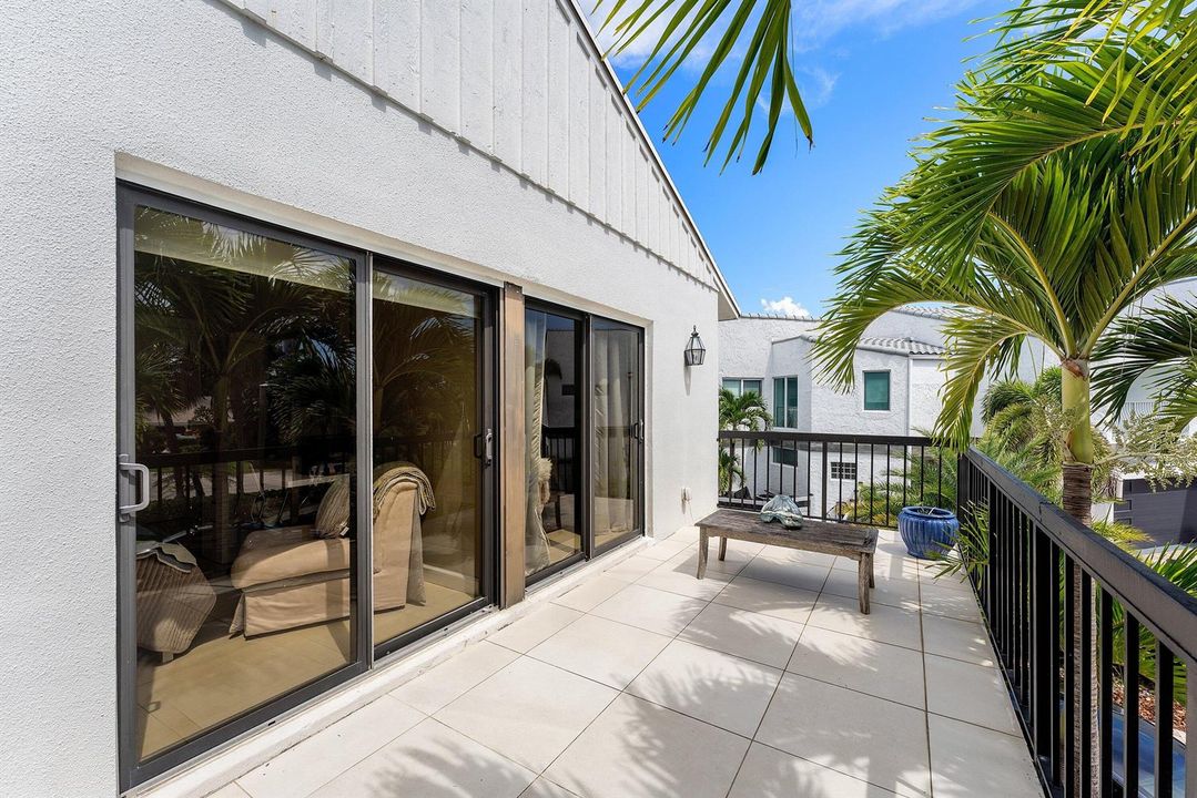 029-1102HighlandBeachDrive-2W-HighlandBe