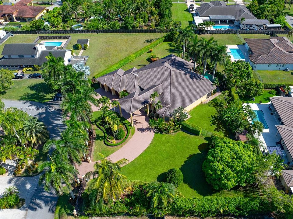 En Venta: $1,890,000 (4 camas, 5 baños, 4226 Pies cuadrados)