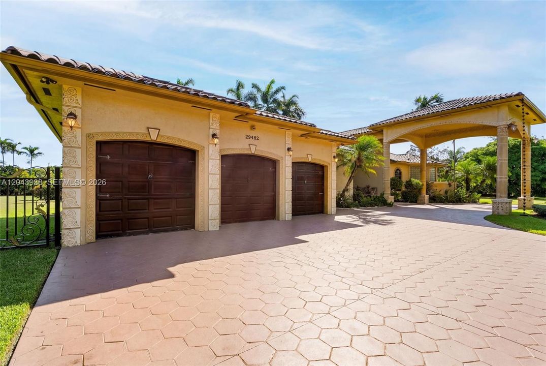 En Venta: $1,890,000 (4 camas, 5 baños, 4226 Pies cuadrados)