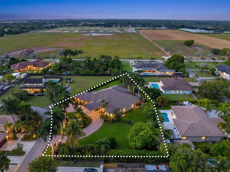 En Venta: $1,890,000 (4 camas, 5 baños, 4226 Pies cuadrados)