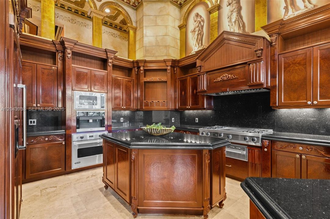 En Venta: $1,890,000 (4 camas, 5 baños, 4226 Pies cuadrados)