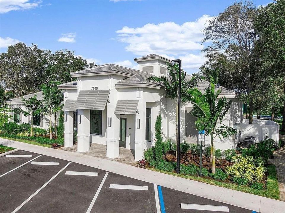 For Sale: $785,000 (4 beds, 3 baths, 2410 Square Feet)