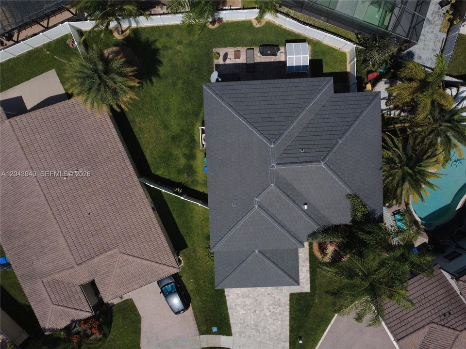 For Rent: $5,100 (4 beds, 2 baths, 2639 Square Feet)