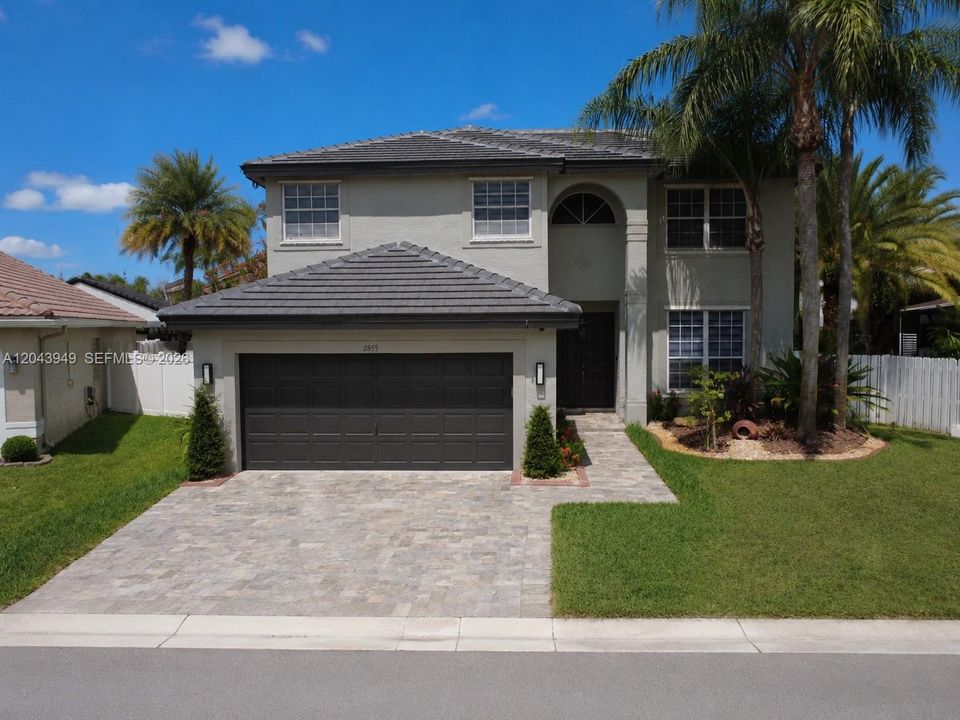 For Rent: $5,100 (4 beds, 2 baths, 2639 Square Feet)
