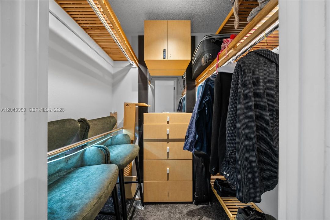 В аренду: $6,200 (2 спален, 2 ванн, 1372 Квадратных фут)