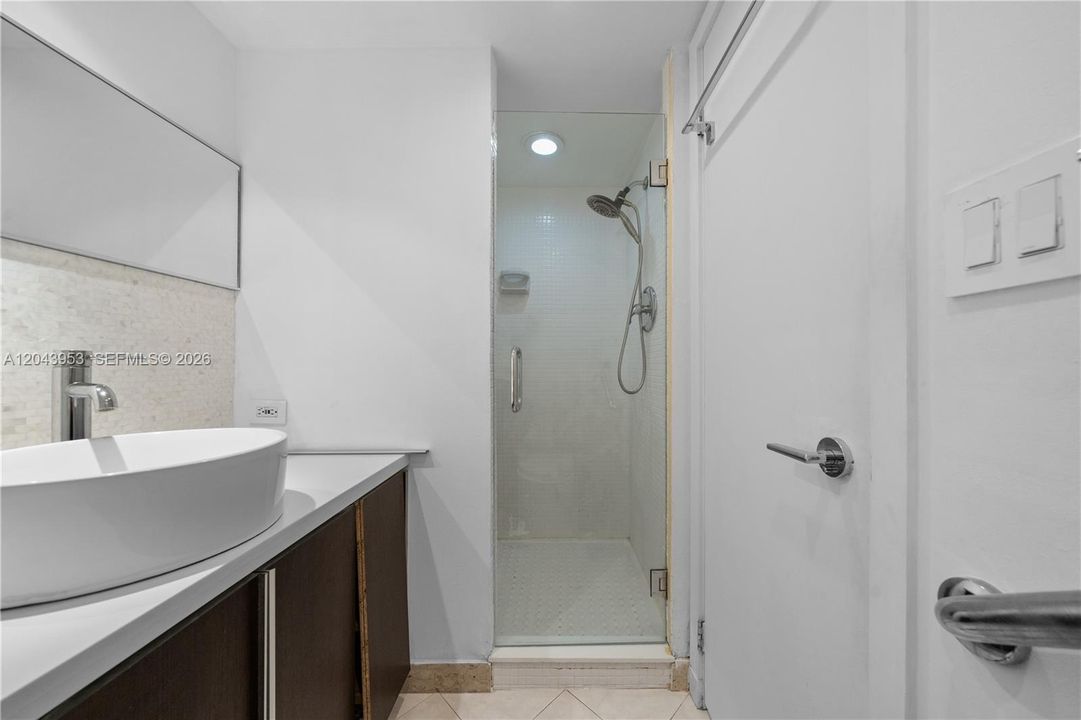 В аренду: $6,200 (2 спален, 2 ванн, 1372 Квадратных фут)