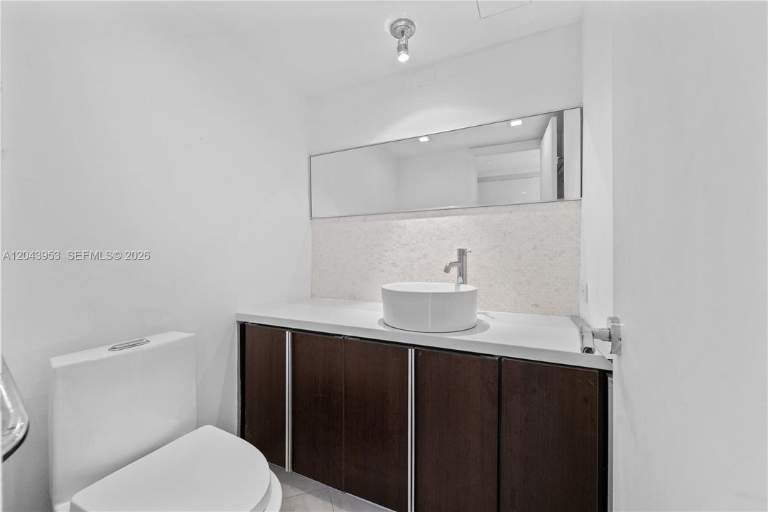 В аренду: $6,200 (2 спален, 2 ванн, 1372 Квадратных фут)