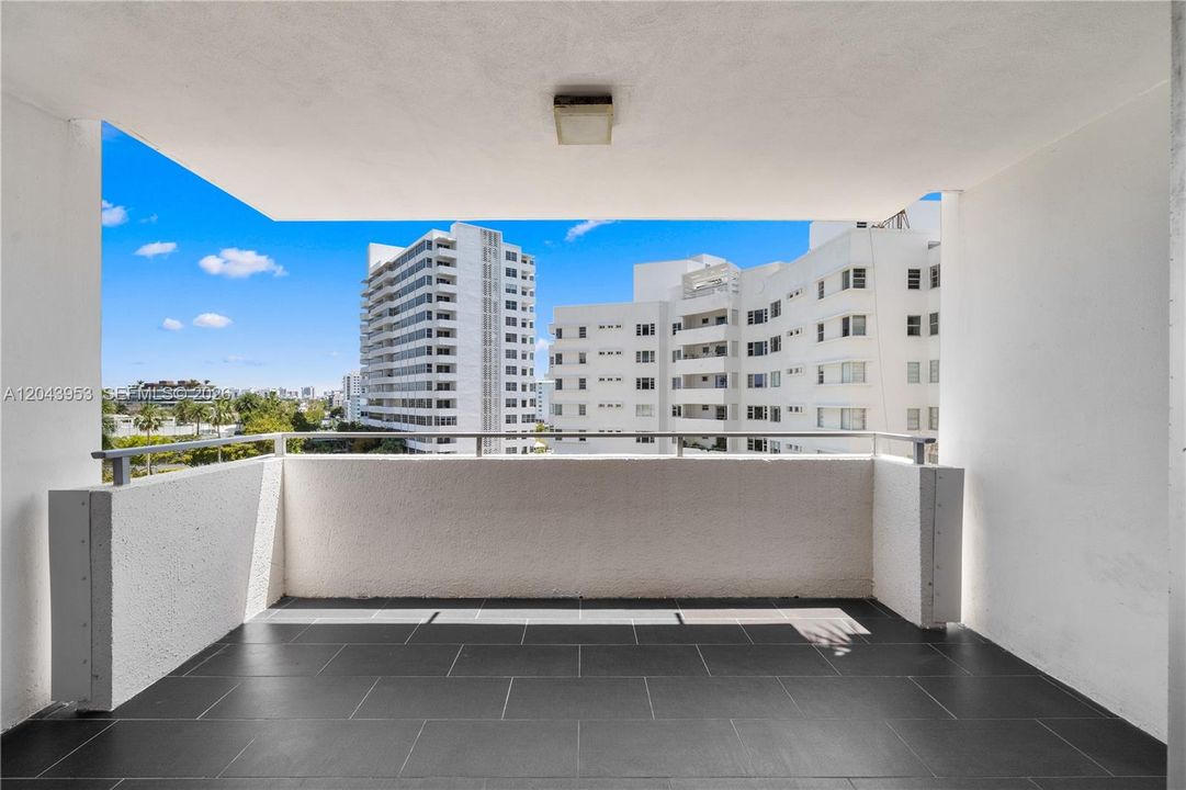 В аренду: $6,200 (2 спален, 2 ванн, 1372 Квадратных фут)