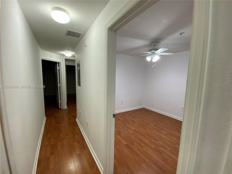В аренду: $2,990 (3 спален, 2 ванн, 1312 Квадратных фут)