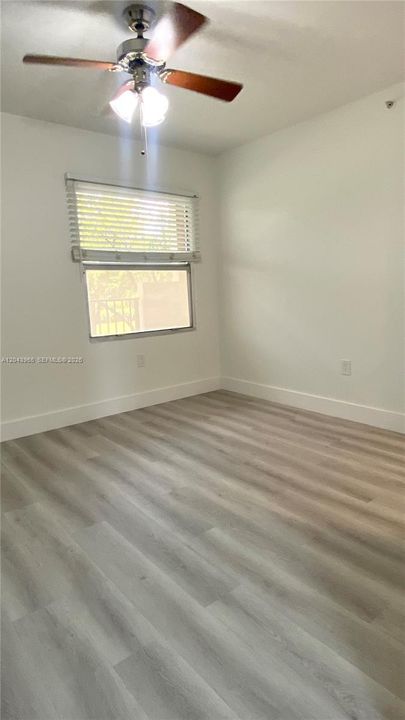 出租: $2,300 (2 贝兹, 2 浴室, 1137 平方英尺)