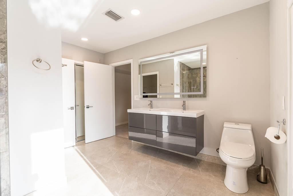 20250716-251 NW 69th Street-0028