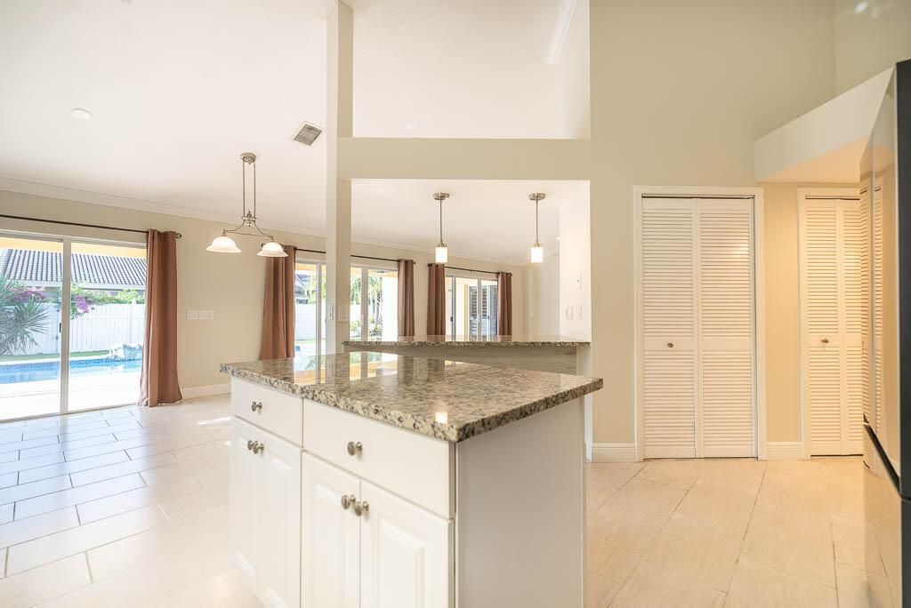 20250716-251 NW 69th Street-0040