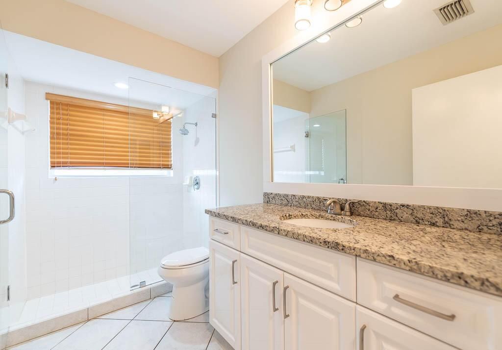 20250716-251 NW 69th Street-0037