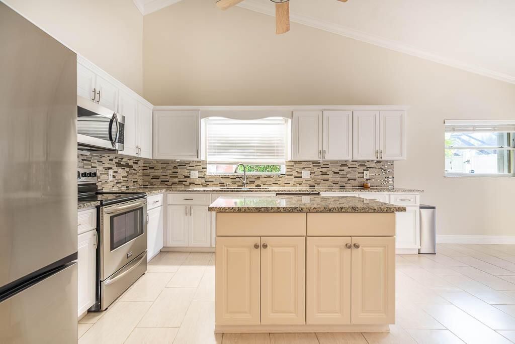 20250716-251 NW 69th Street-0041
