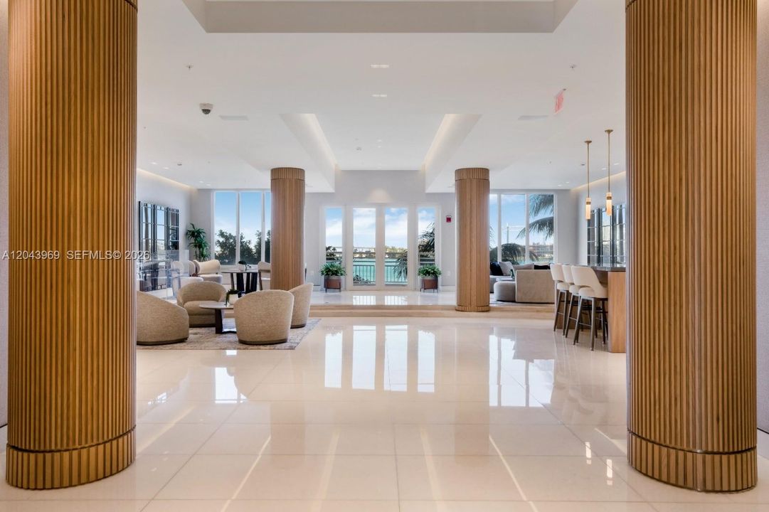 For Rent: $5,500 (2 beds, 2 baths, 1310 Square Feet)